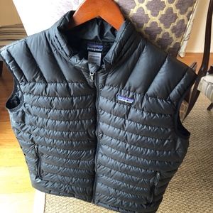 Patagonia Puffer Vest Black Men’s Sz. Large.